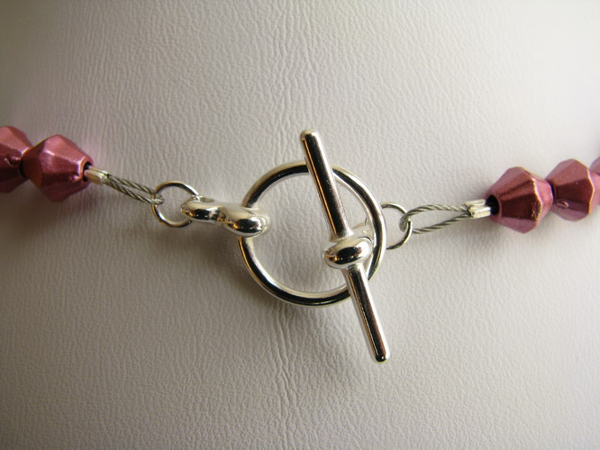 Toggle clasp close-up